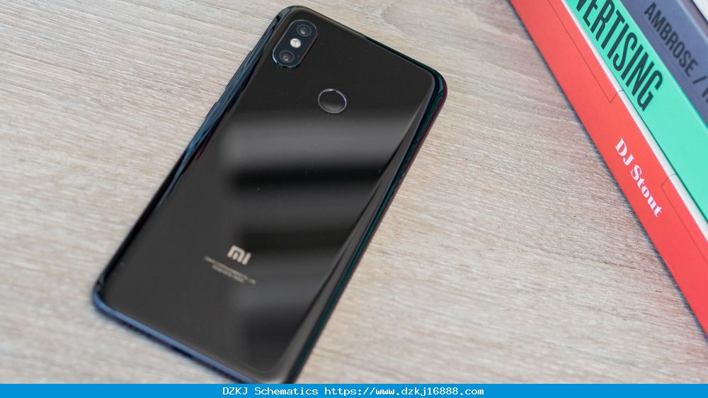 Xiaomi Mi 8 Review